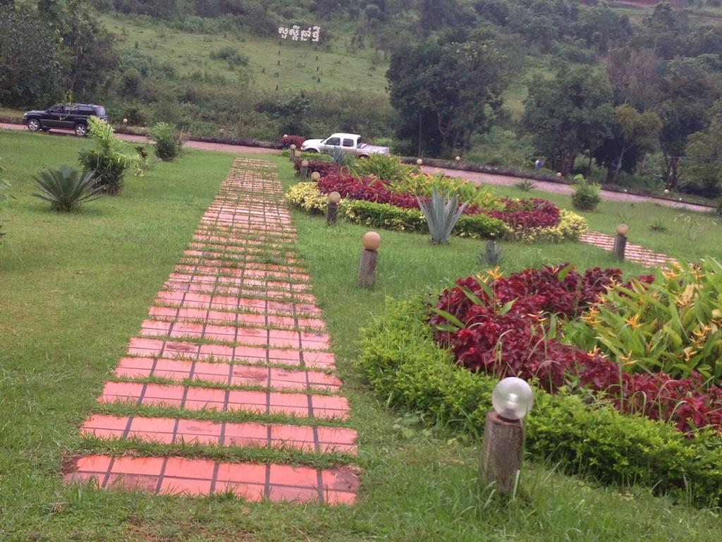 Mondulkiri Hotel Сенмонором Екстер'єр фото