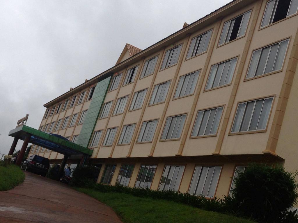 Mondulkiri Hotel Сенмонором Екстер'єр фото
