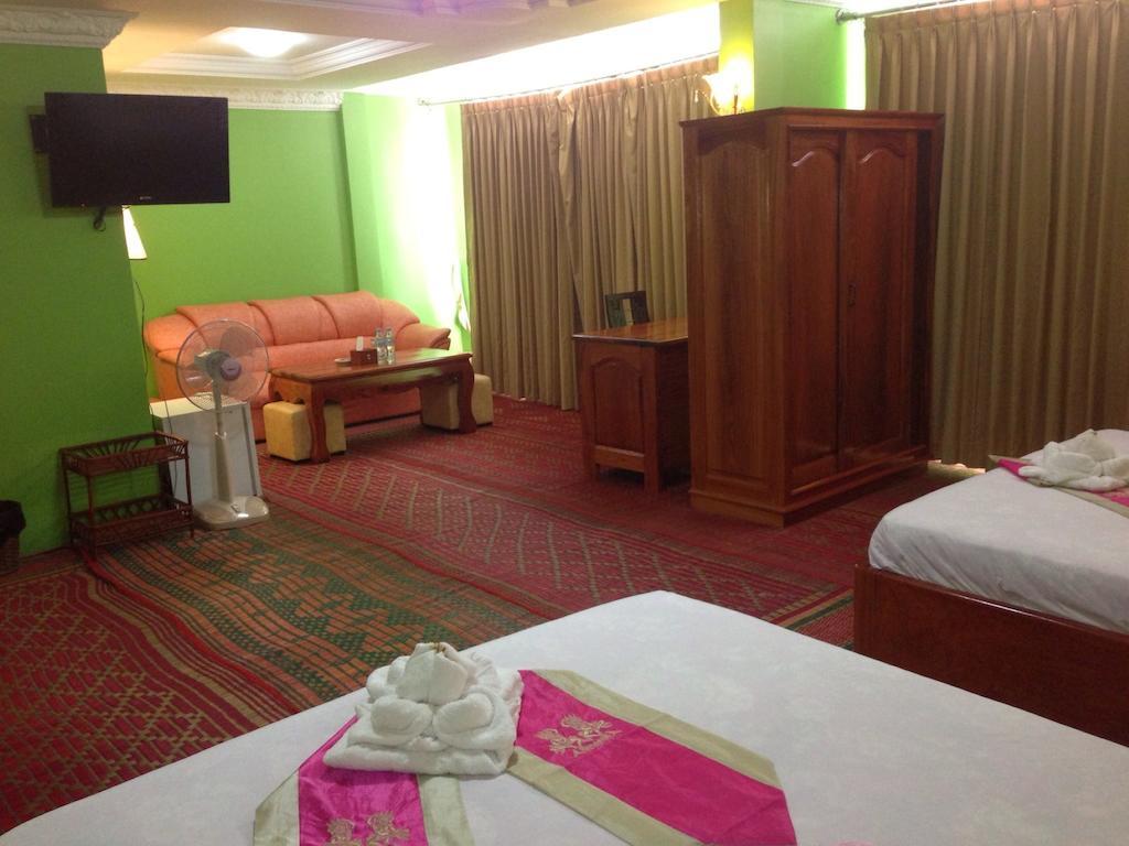 Mondulkiri Hotel Сенмонором Екстер'єр фото